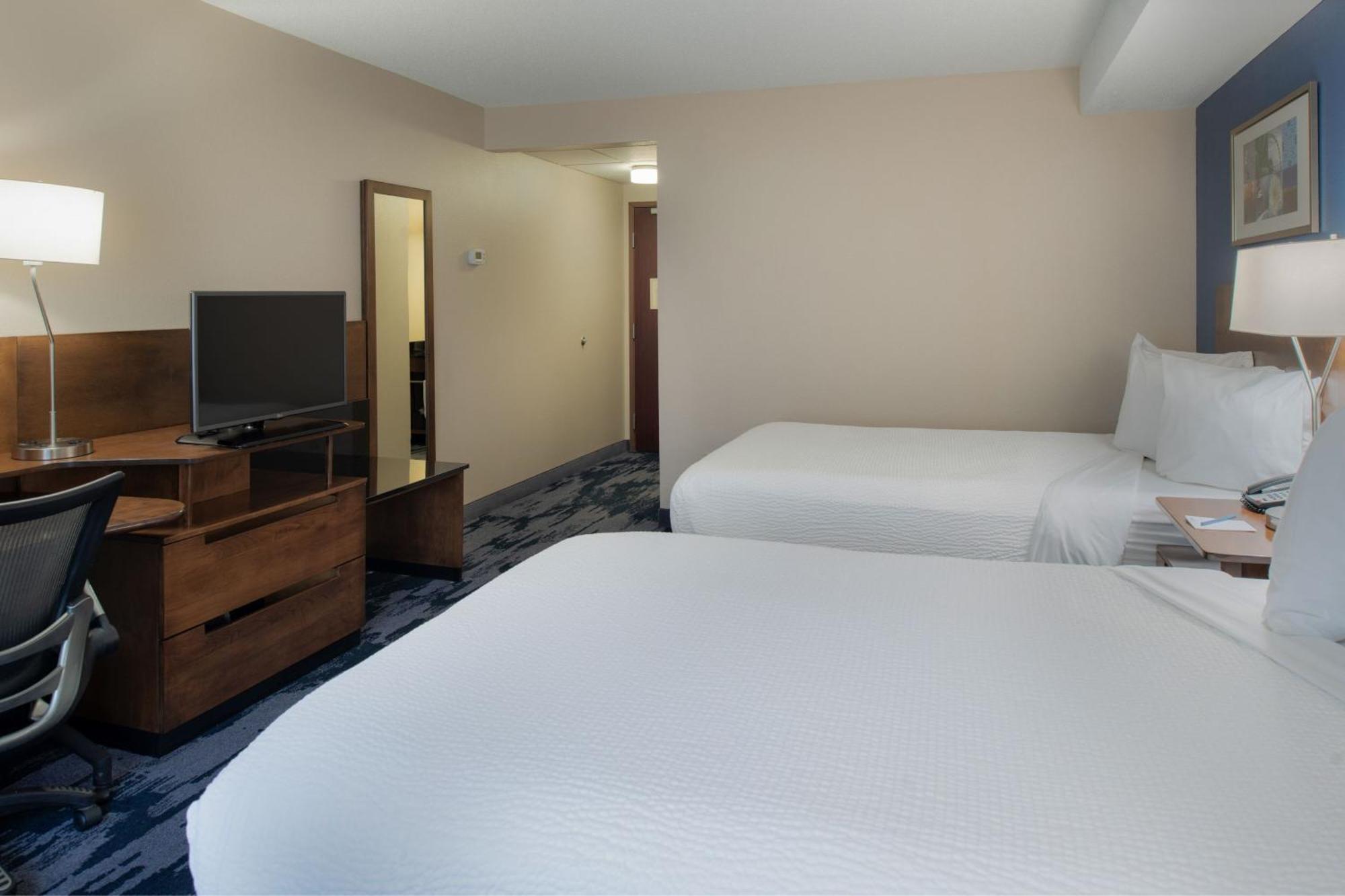 Отель Fairfield By Marriott Troy Экстерьер фото