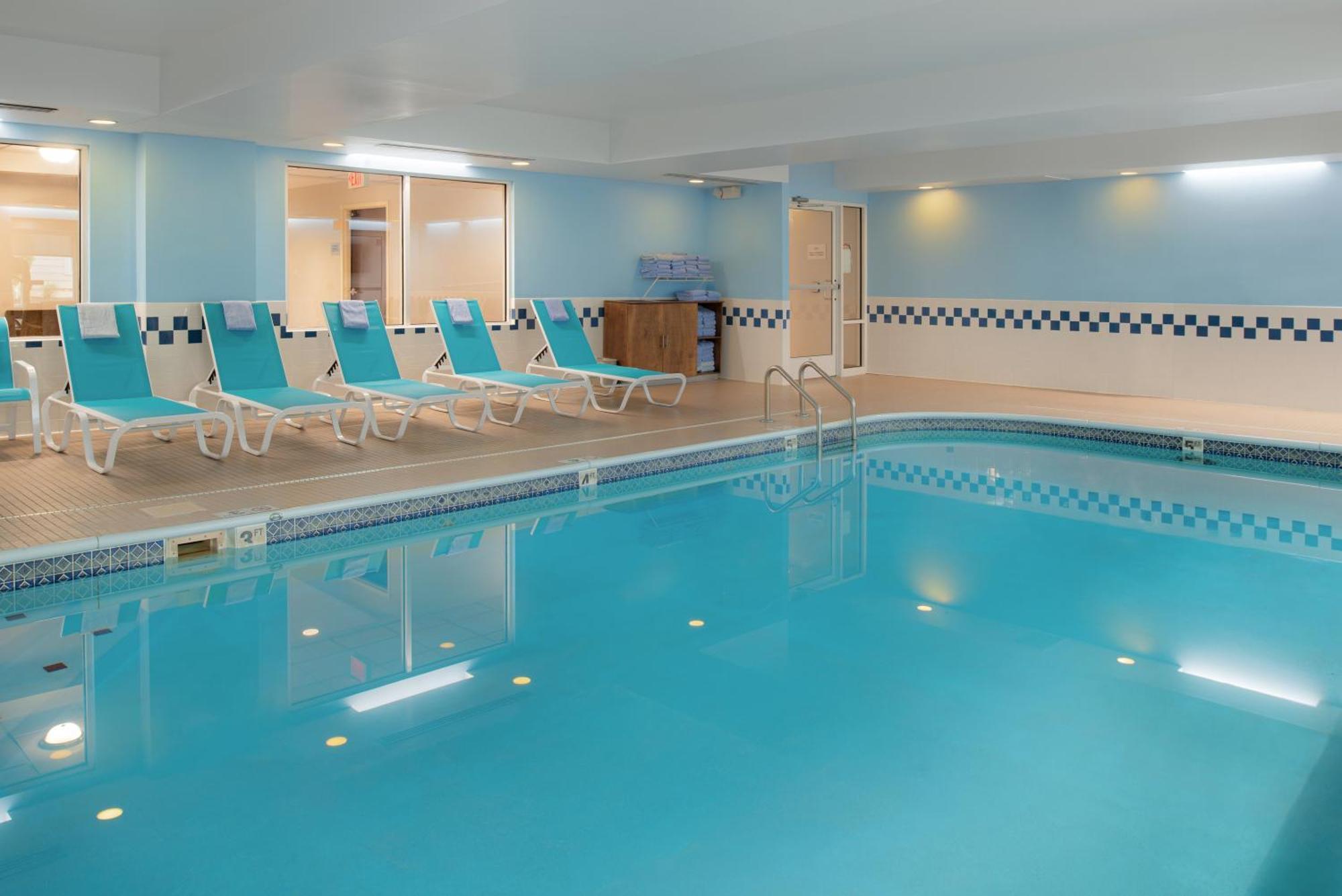 Отель Fairfield By Marriott Troy Экстерьер фото